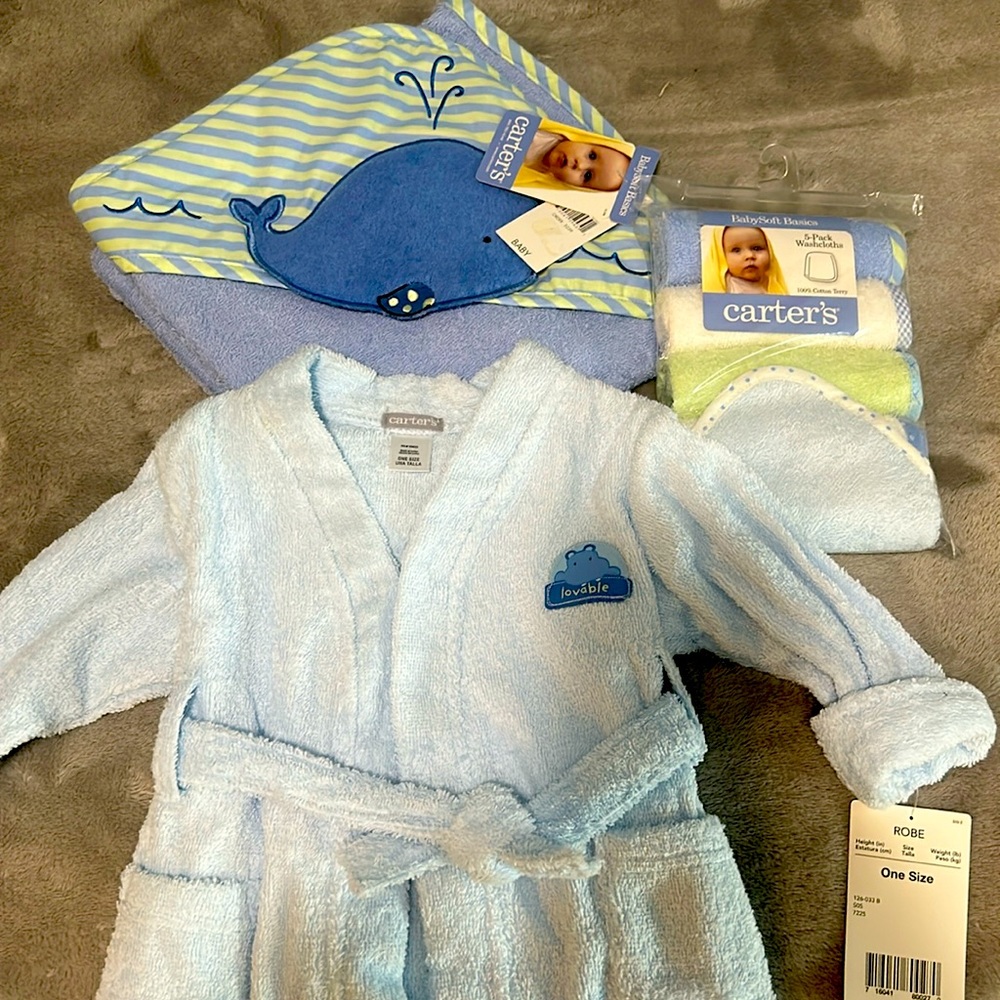 Brand new with tags - Carter’s baby bath set